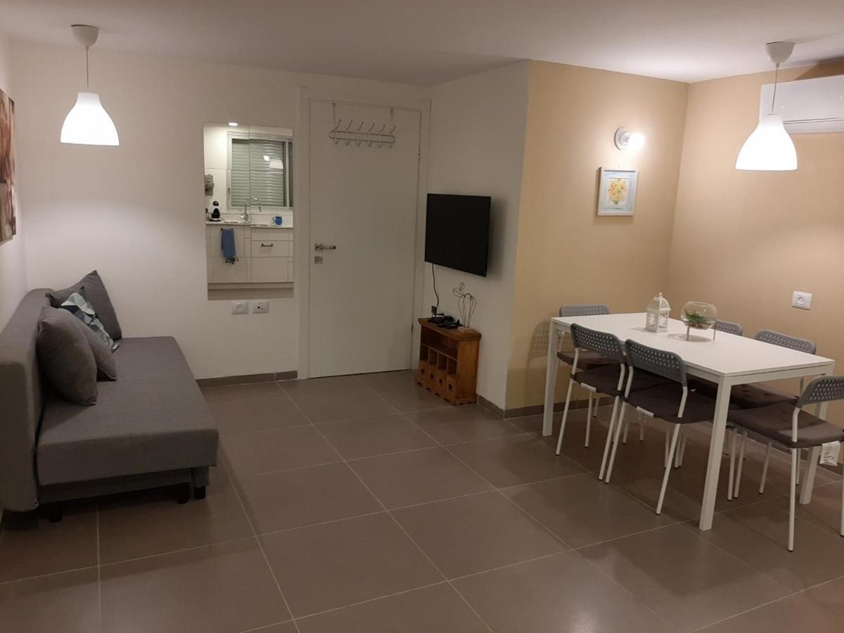בלב מדבר Little House In The Desert Apartment *