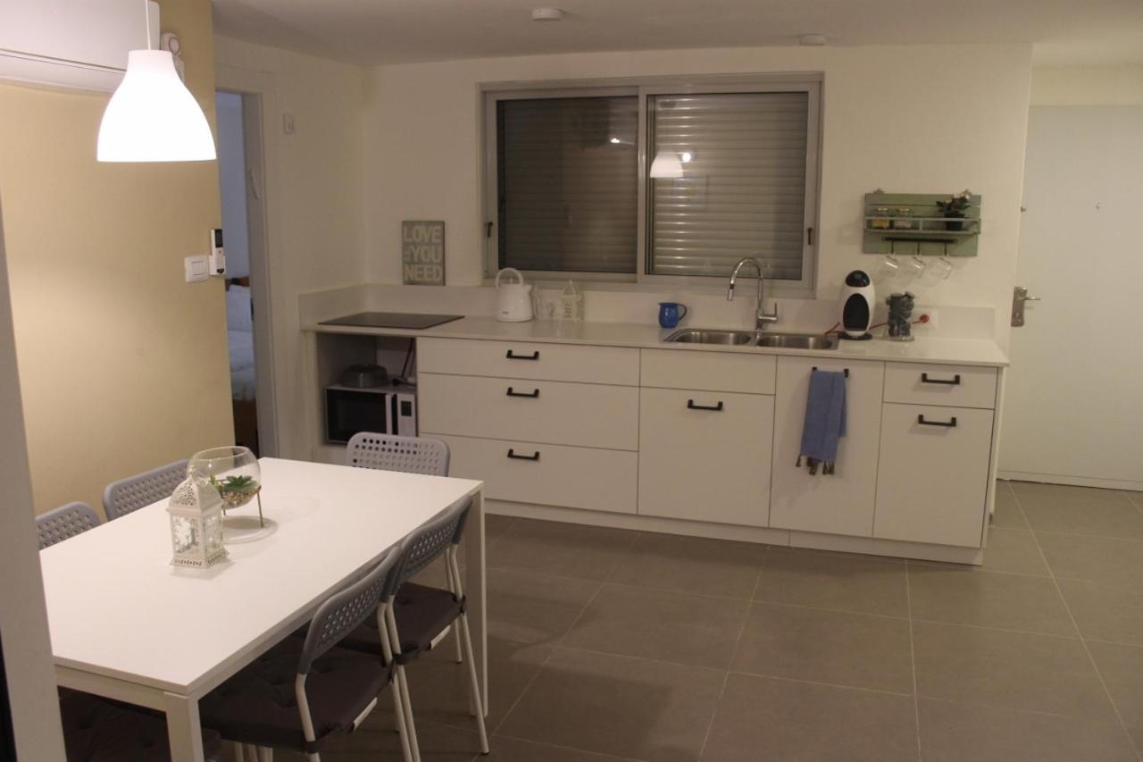 בלב מדבר Little House In The Desert Apartment